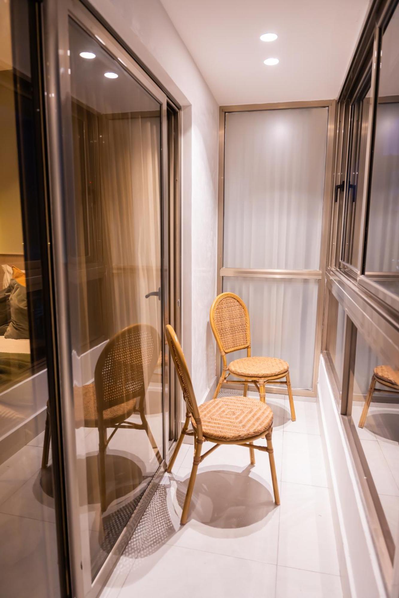 Hotel Stay Here Suites Santo Domingo Bagian luar foto