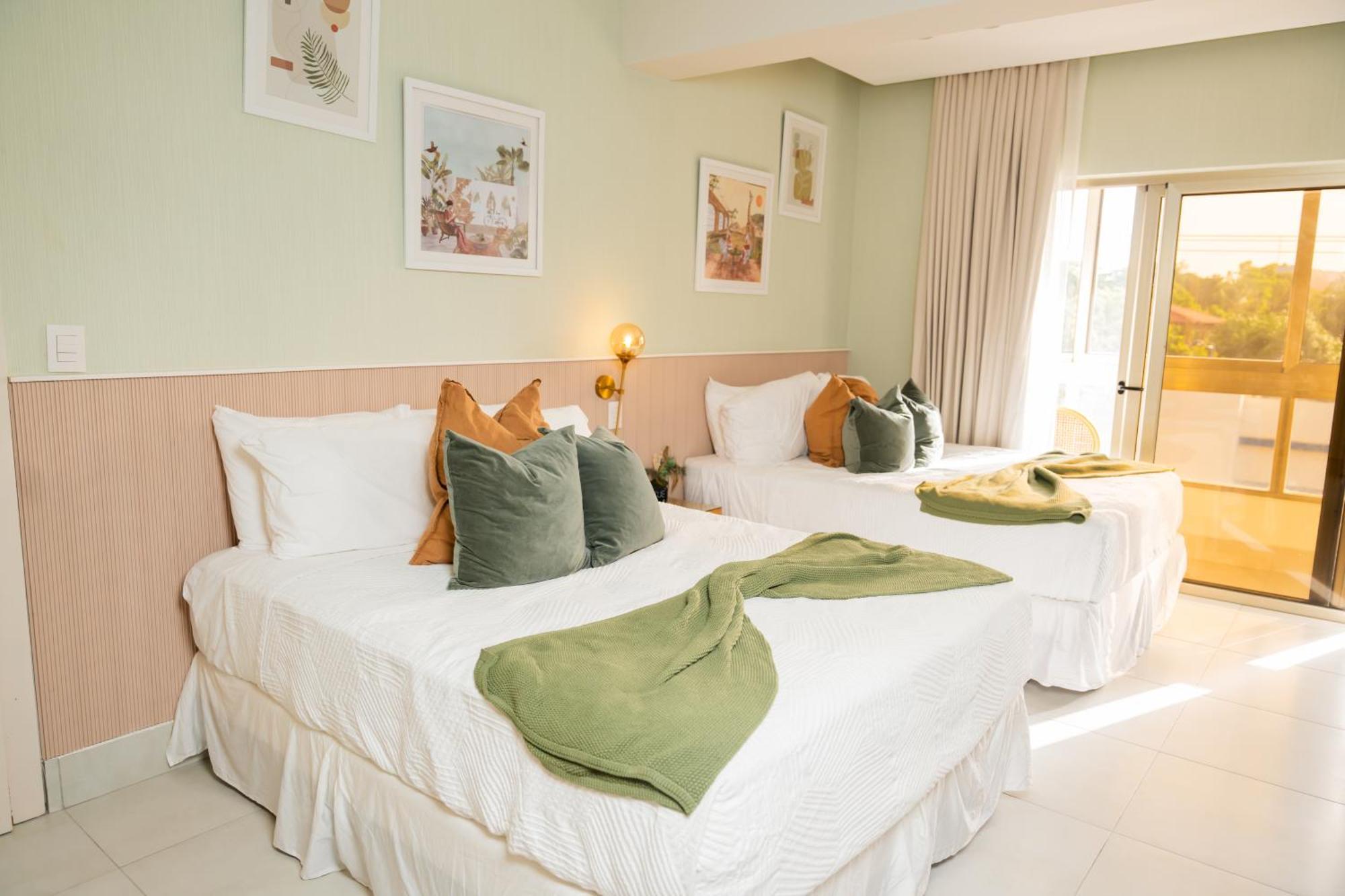 Hotel Stay Here Suites Santo Domingo Bagian luar foto
