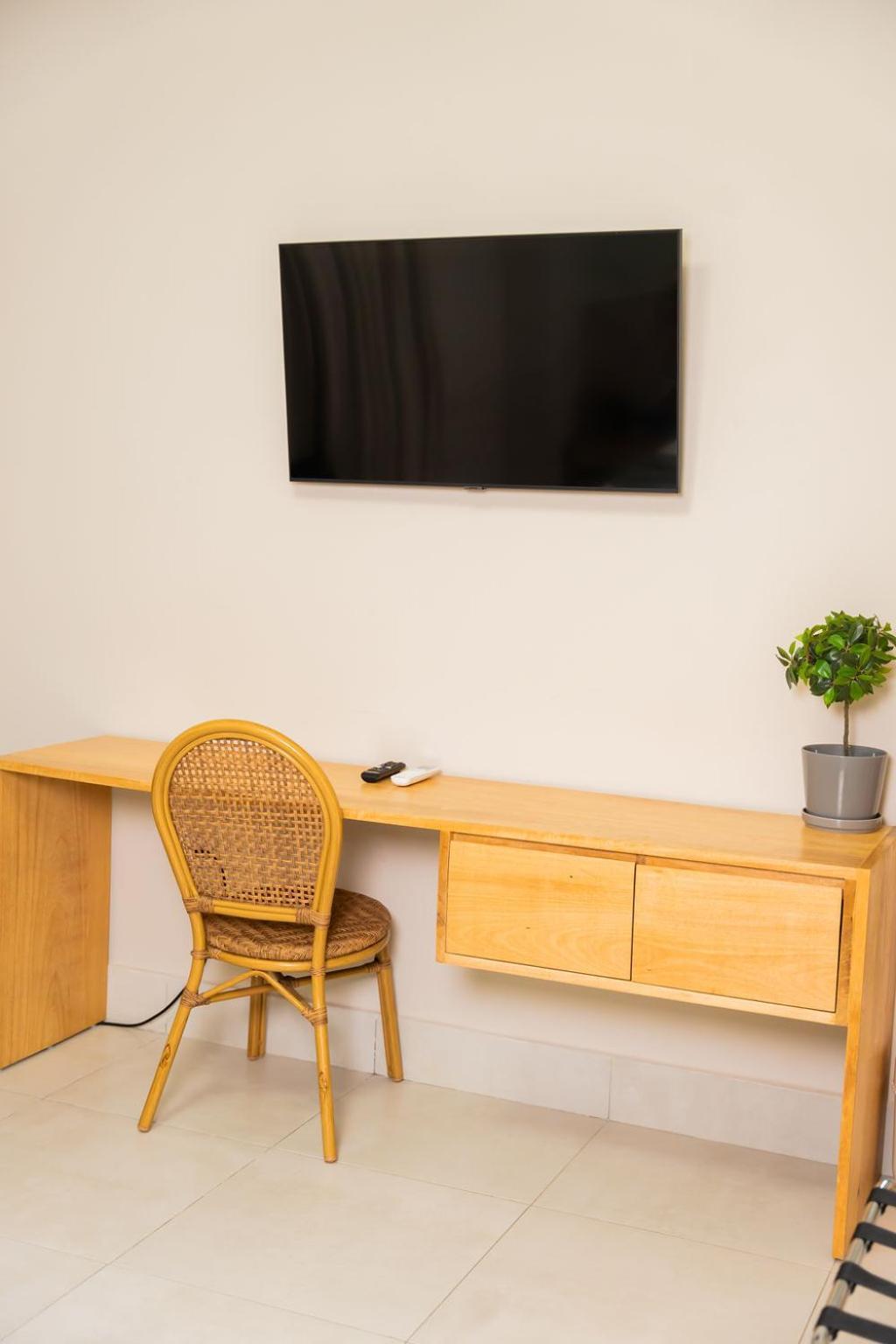 Hotel Stay Here Suites Santo Domingo Bagian luar foto
